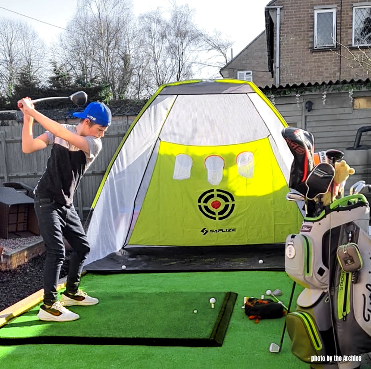10 x 7 ft Golf Practice Net with Mat, Tees and Balls N11788