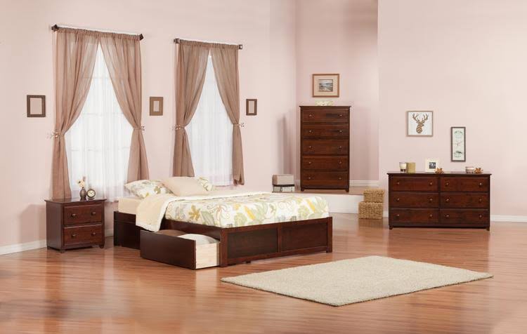 Antique Walnut King Bed C458620