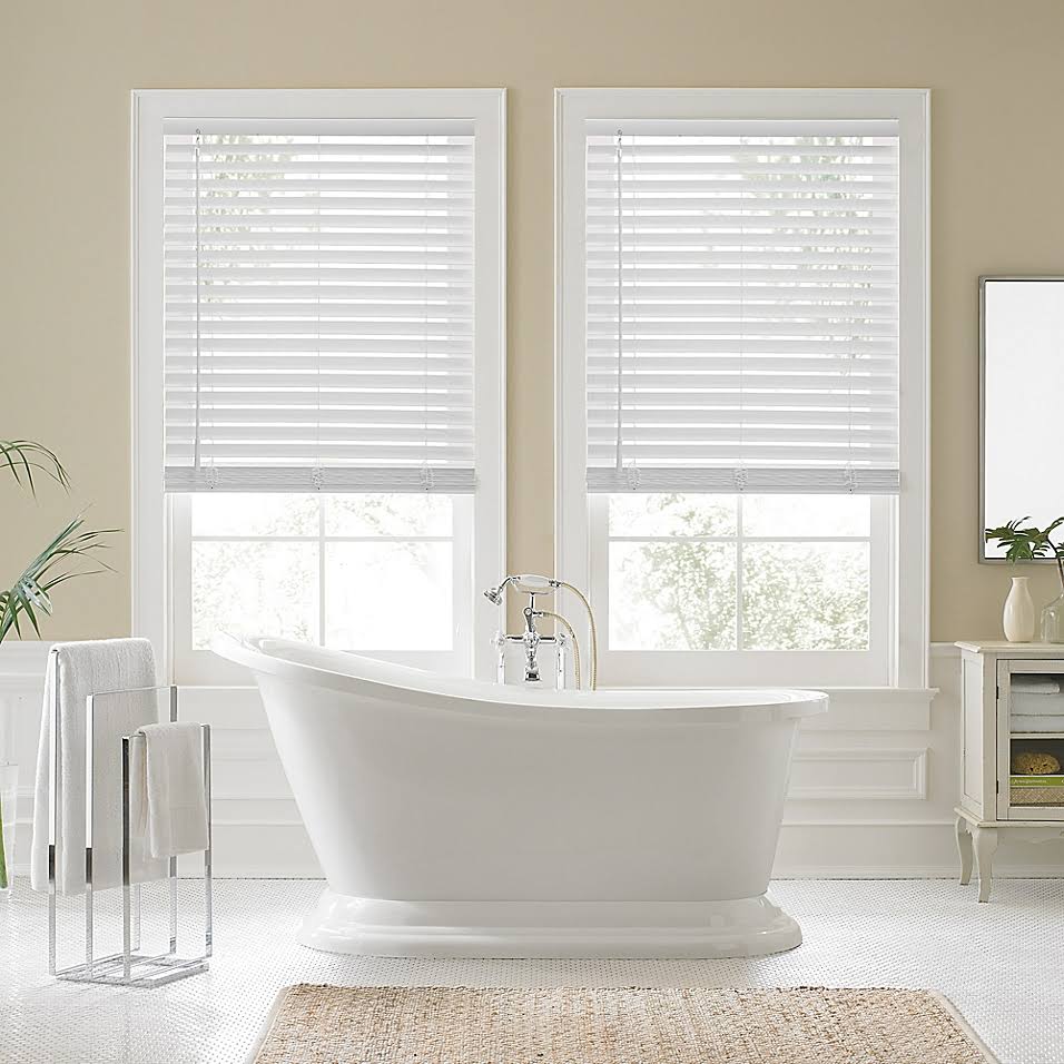 Faux Wood Cordless Shade in White K90147