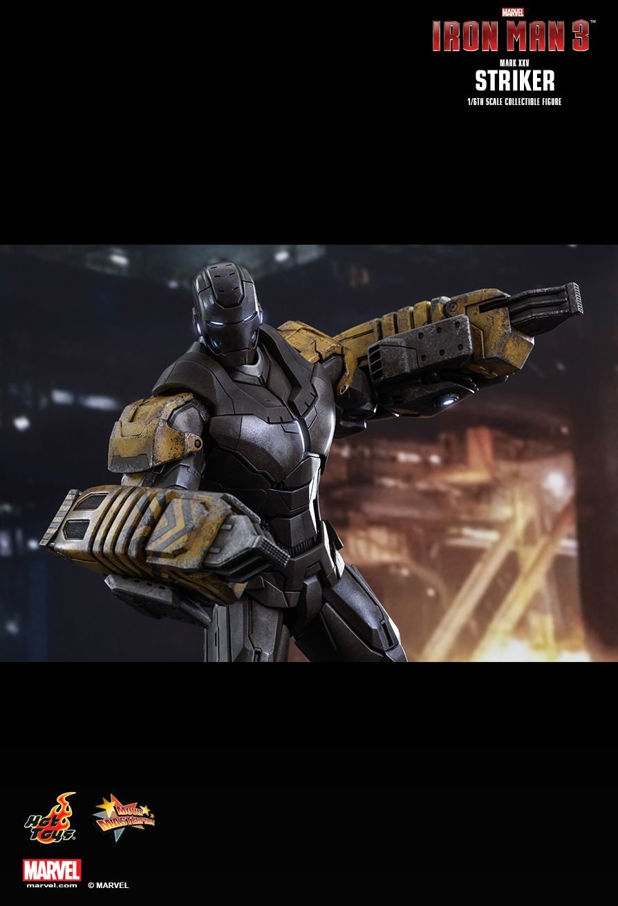 Collectible Figure J11466