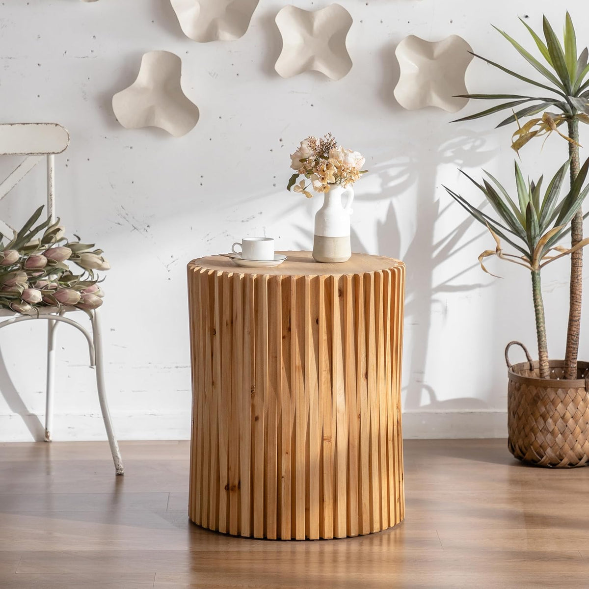 Cylindrical Coffee Table with Vertical Texture Relief Design R905314