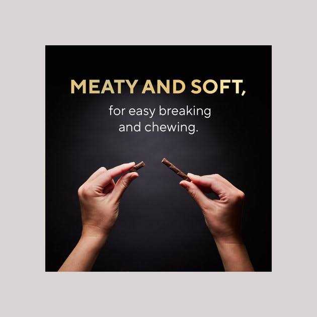 Cat Treats Meaty Tender Sticks U851922