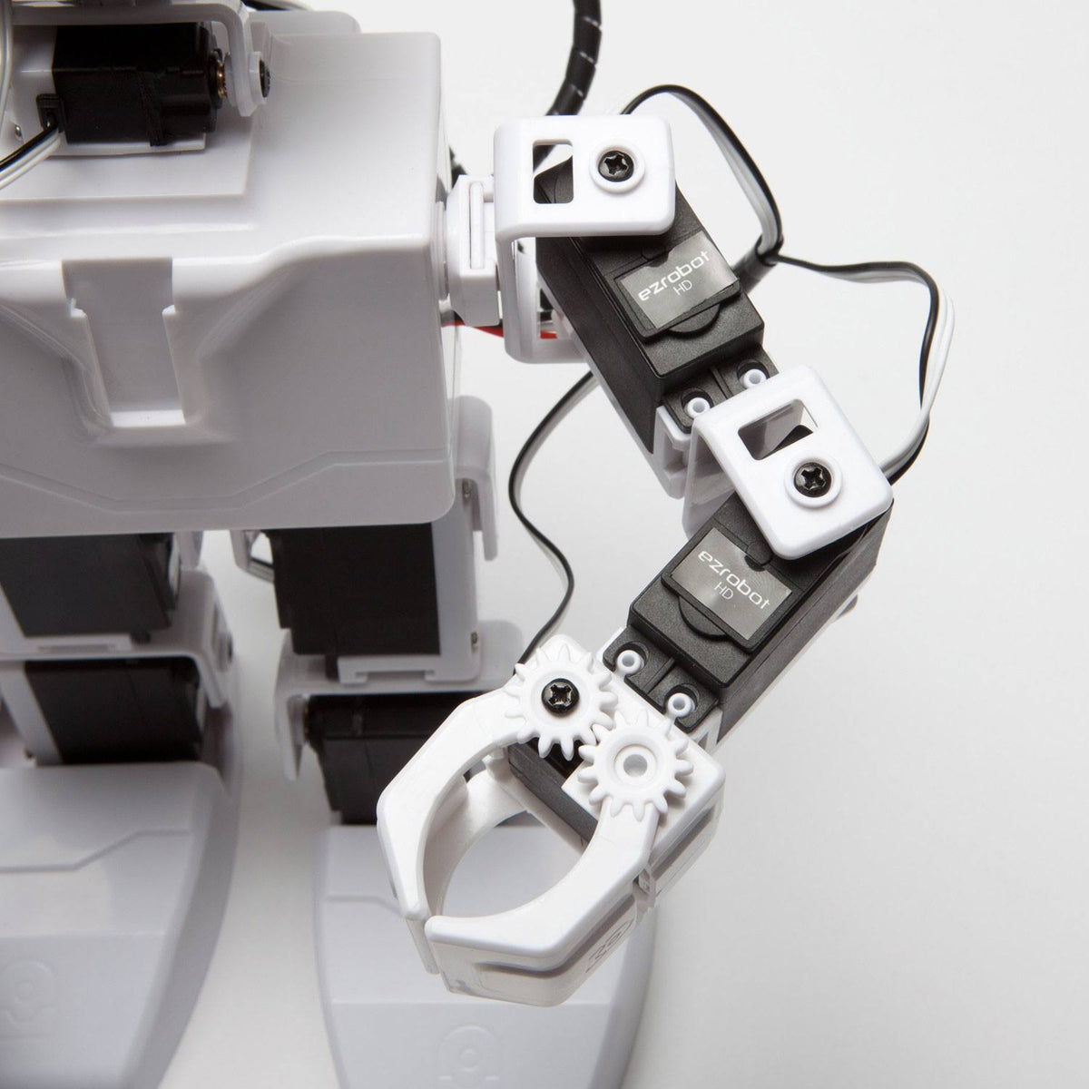 Humanoid Robot J8234
