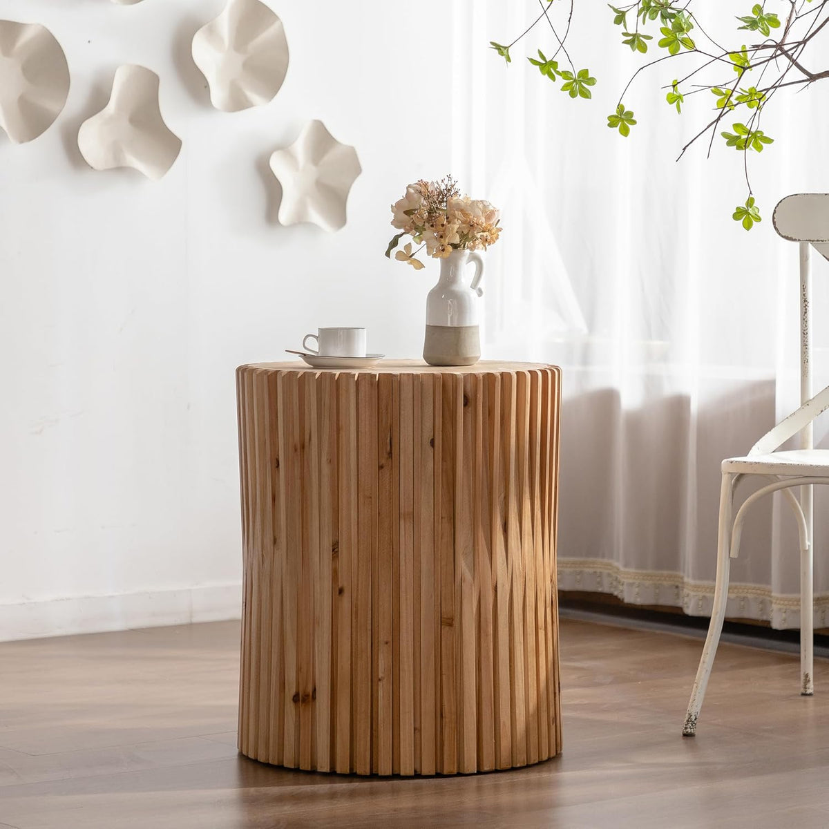 Cylindrical Coffee Table with Vertical Texture Relief Design R905314