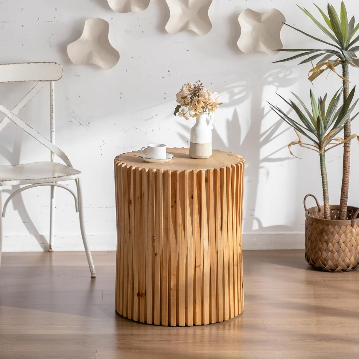 Cylindrical Coffee Table with Vertical Texture Relief Design R905314