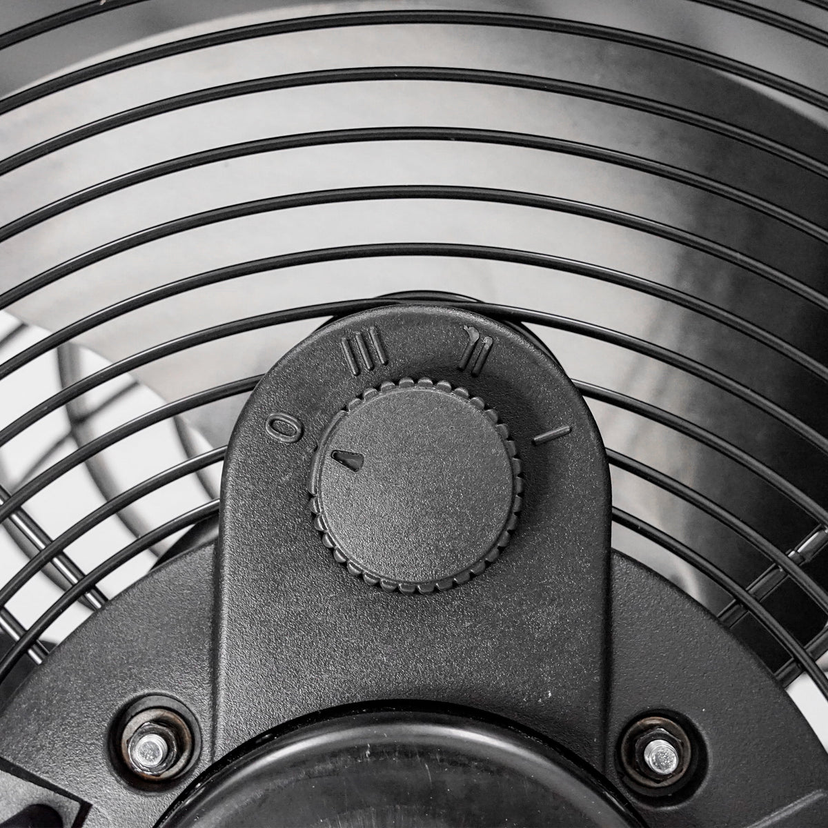 Black & Red 16 inch 2-Speed Turbo Drum Fan K8576