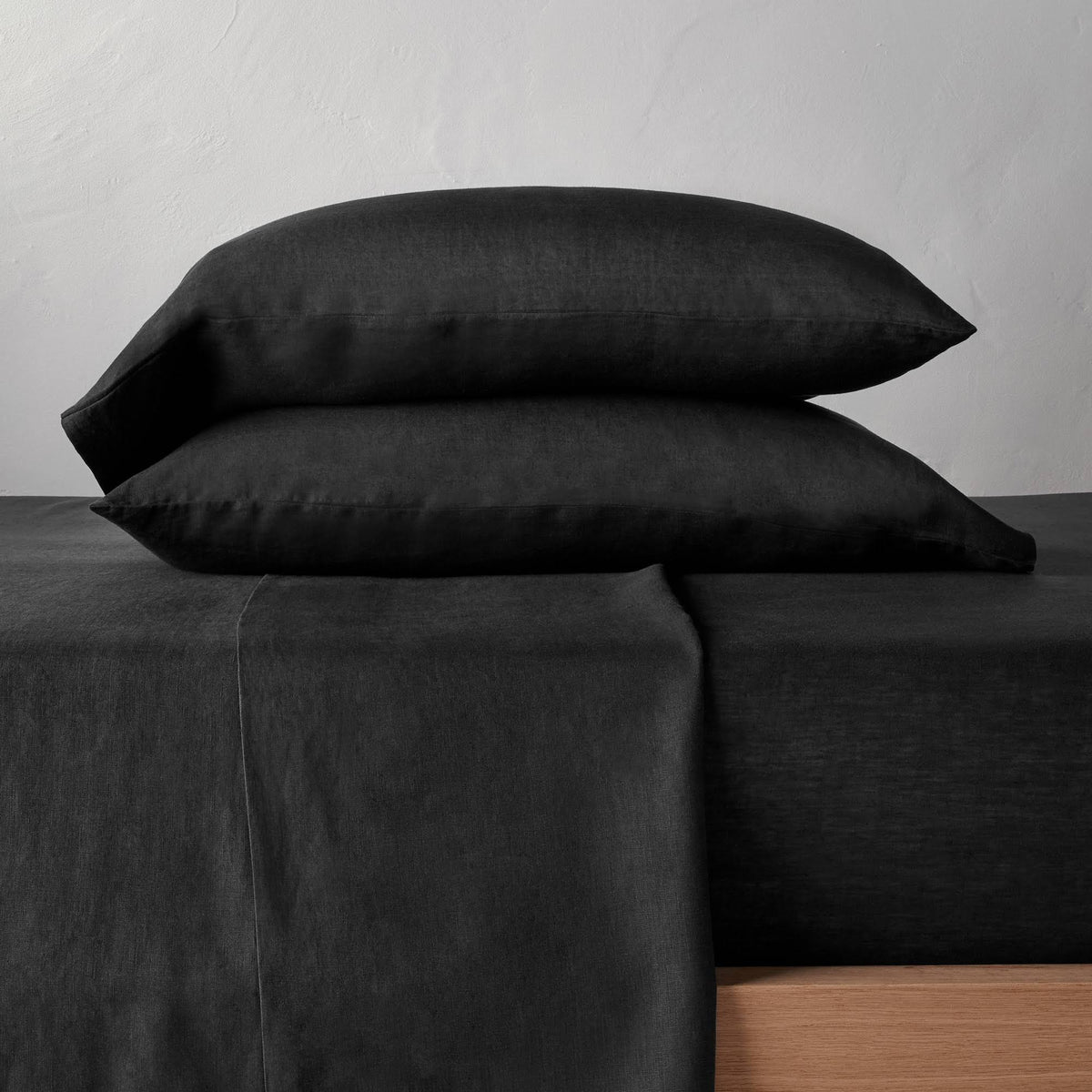 Full 100% Washed Hemp Solid Sheet Set Washed Black P150182